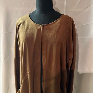 Beautiful 3/4 faux suede Joseph Ribkoff jacket with pockets.